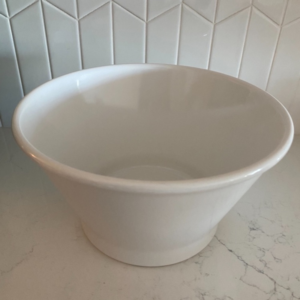 Matceramica, Made In Portugal Elegant White Ceramic Bowl